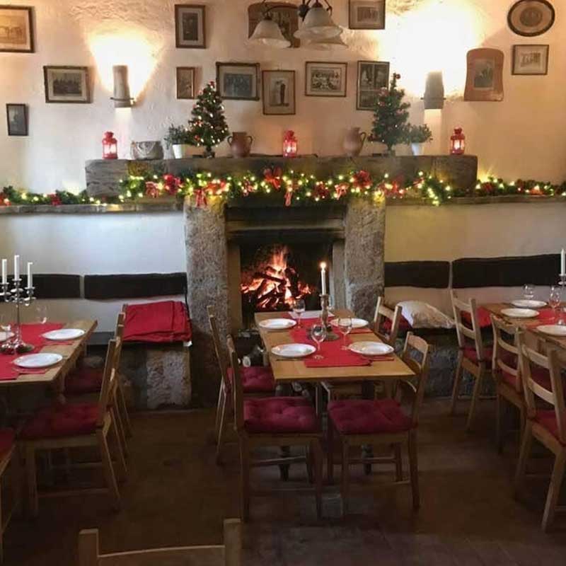 Etyek-Sonkamester-Esküvői-DJ-szolgáltatás-05 Etyek-Sonkamester-Esküvői-DJ-szolgáltatás-05